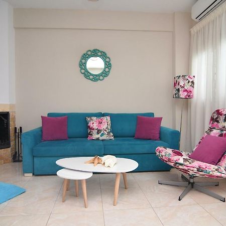 Our Little Paradise ! Nikiti ! Bagian luar foto