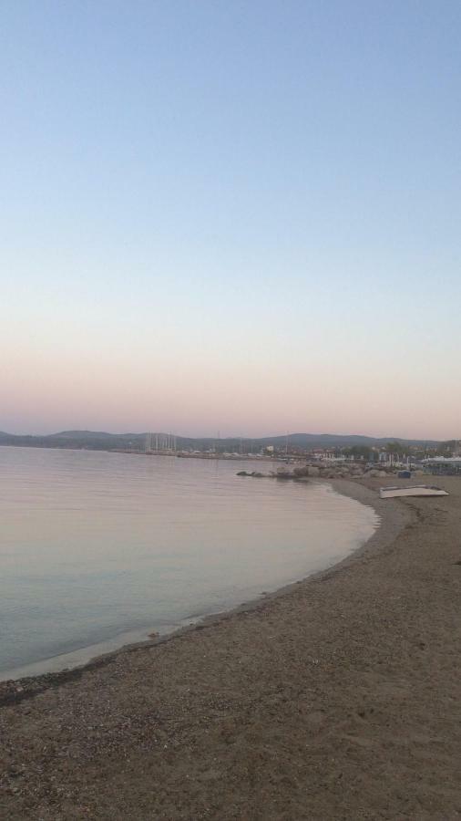Our Little Paradise ! Nikiti ! Bagian luar foto