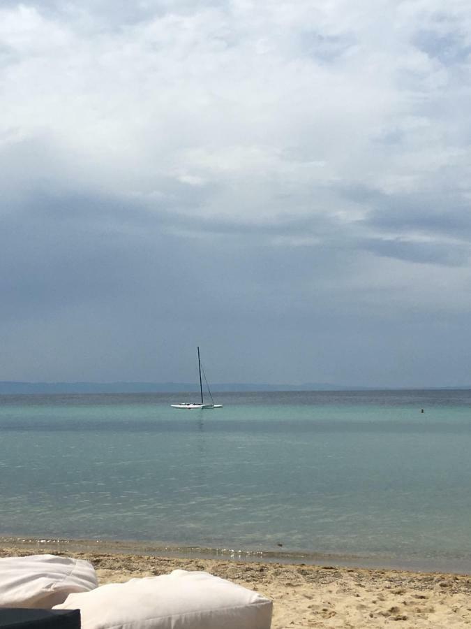 Our Little Paradise ! Nikiti ! Bagian luar foto